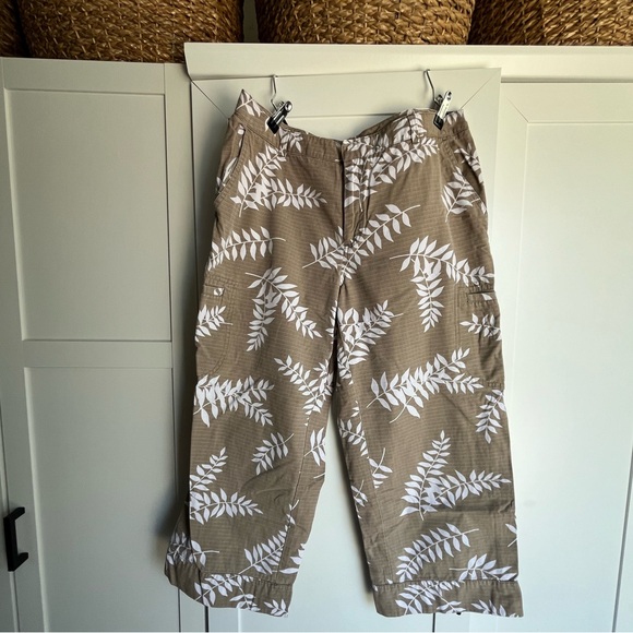 IZOD tropical khaki wide leg capri pants size 12 - Picture 3 of 3